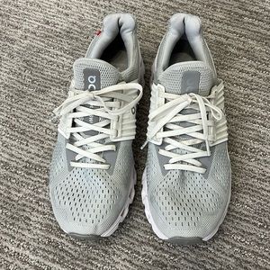 On Cloudswift Running Shoe